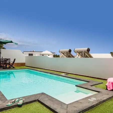 Arte By * 푸에르토 델 카르멘